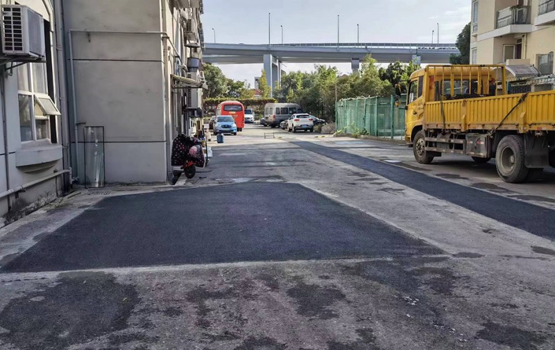 小面積瀝青路面修復(fù)